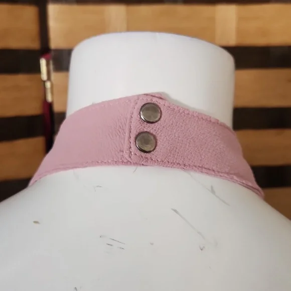 Pink off shoulder choker top - Picture 4 of 9